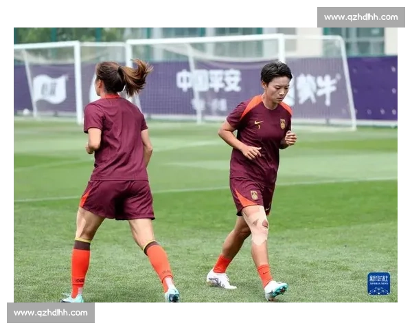 中国女足热身赛 3-0 青岛西海岸女足 王霜领衔锋线建功 新战术初见成效